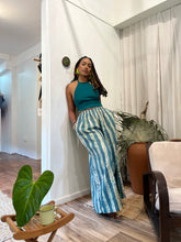 Cargar imagen en el visor de la galería, Nadia Wide Leg Pants - Pre-Order &amp; Select Your Print
